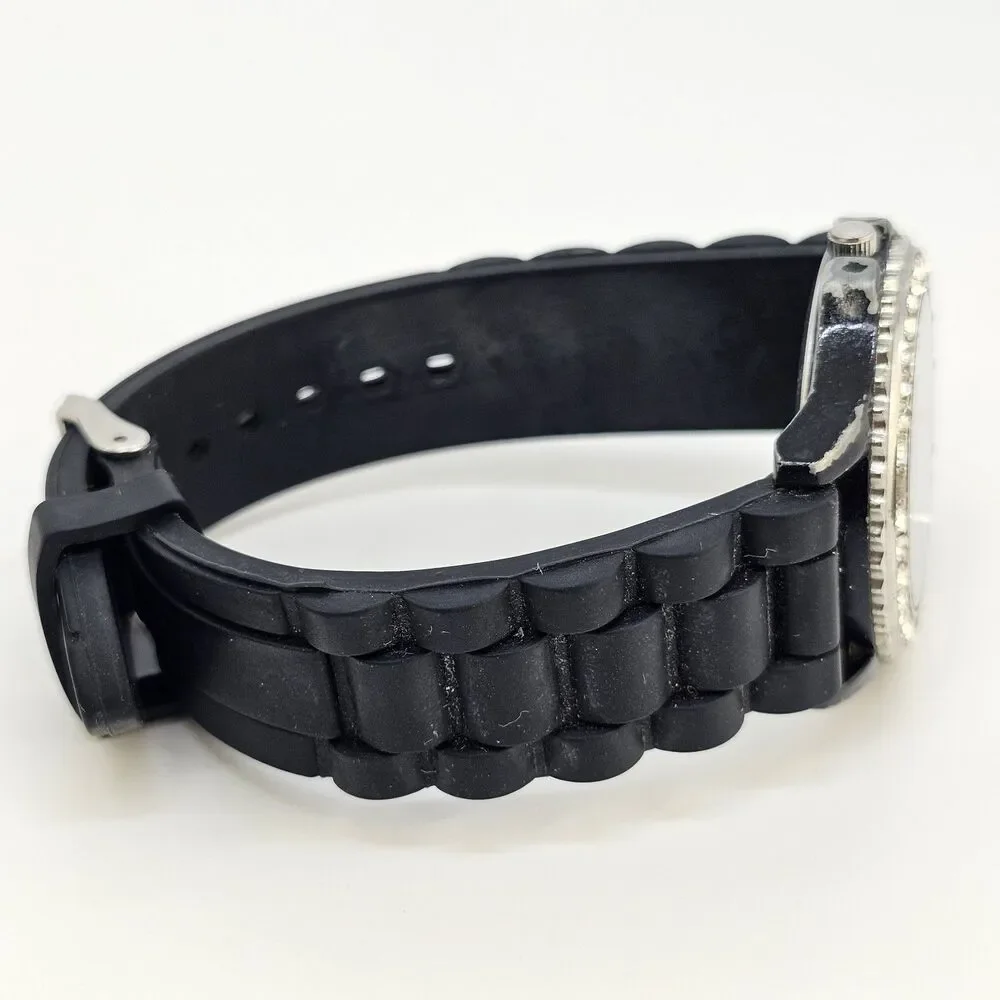2X Women's Watch 38MM Black White Dial Black White‎ Plastic Bands New Battery